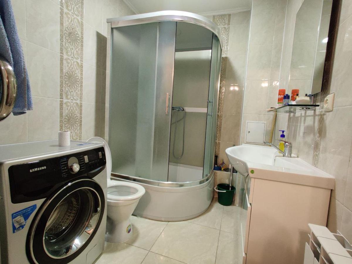 Комната В 4Х Комнатной Квартире Almaty Luaran gambar